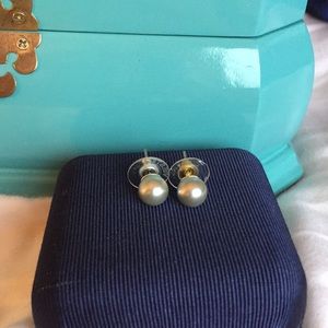 Grey pearl stud earrings